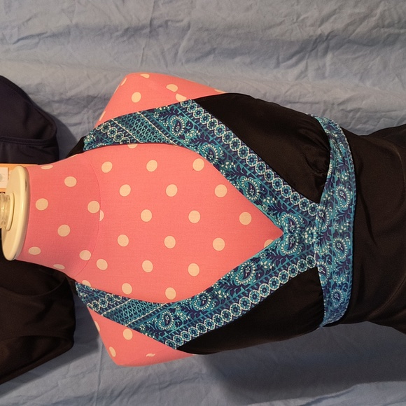 Athleta Tankini Top 34B/C Black with Blue Paisley - Picture 8 of 11